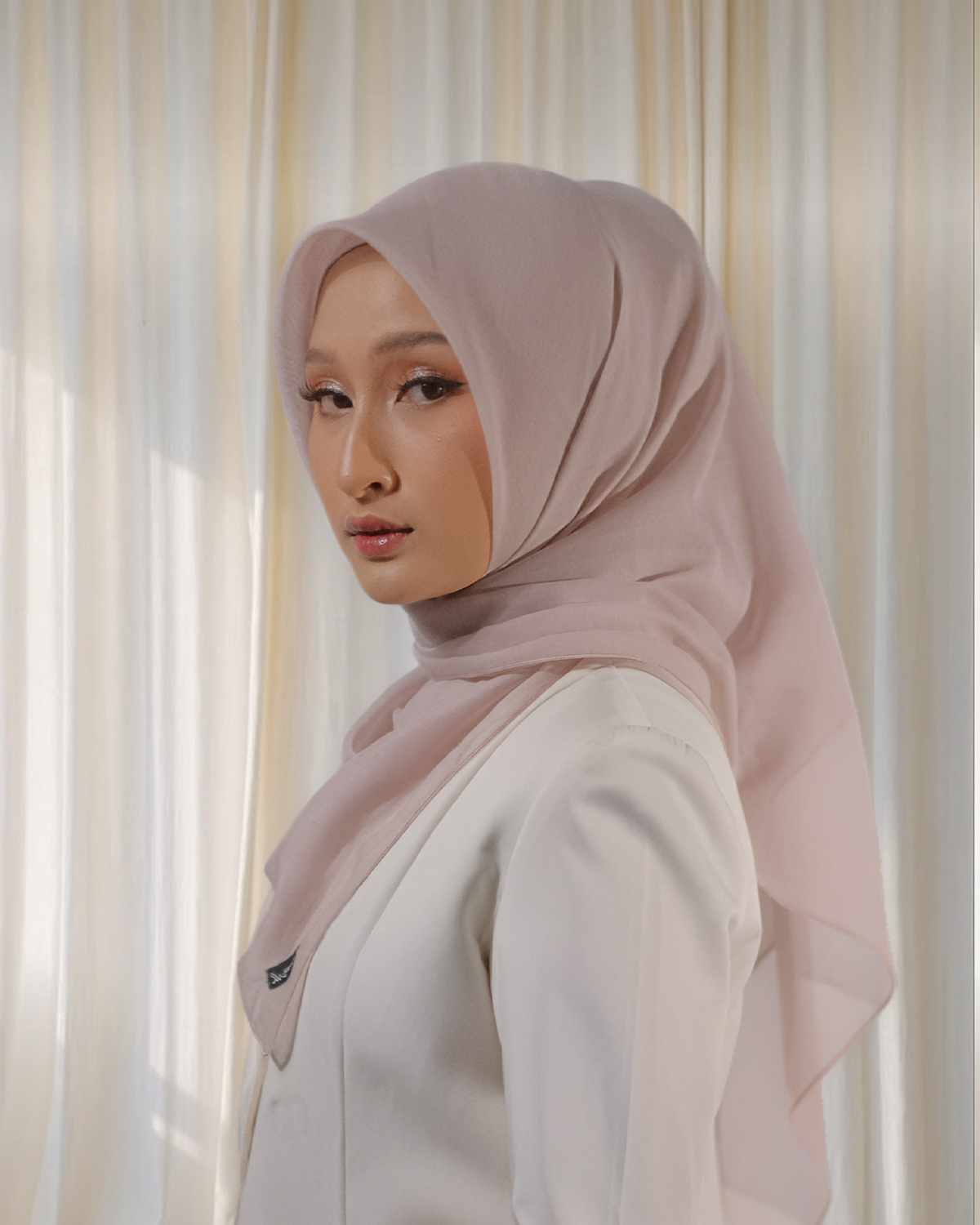 VOGUE PREMIUM SQUARE FOSIL