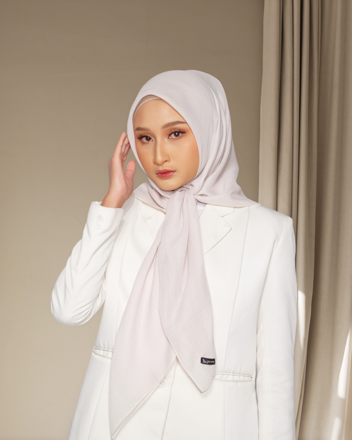 VOGUE PREMIUM SQUARE VANILLA